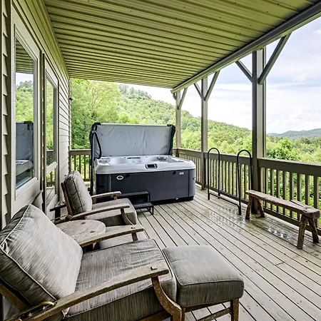 Lake Glenville Home With Hot Tub And Lake Views!